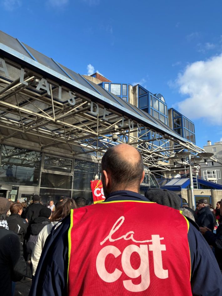 Mobilisation CGT devant le tribunal de Bobigny. 